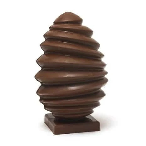 Pagoda egg with 8 small eggs (milk) 400 Grs - The Belgian Chocolate Makers